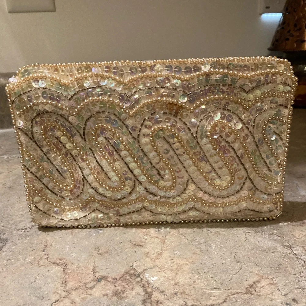 Vintage 1950s bag by Debbie hand made in Japan. Hand beaded and sequins. - Picture 1 of 8